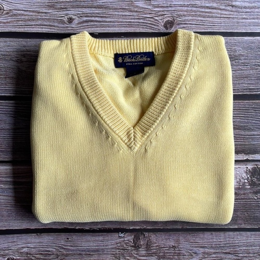 BROOKS BROTHERS Lemon cropped v-neck sweater